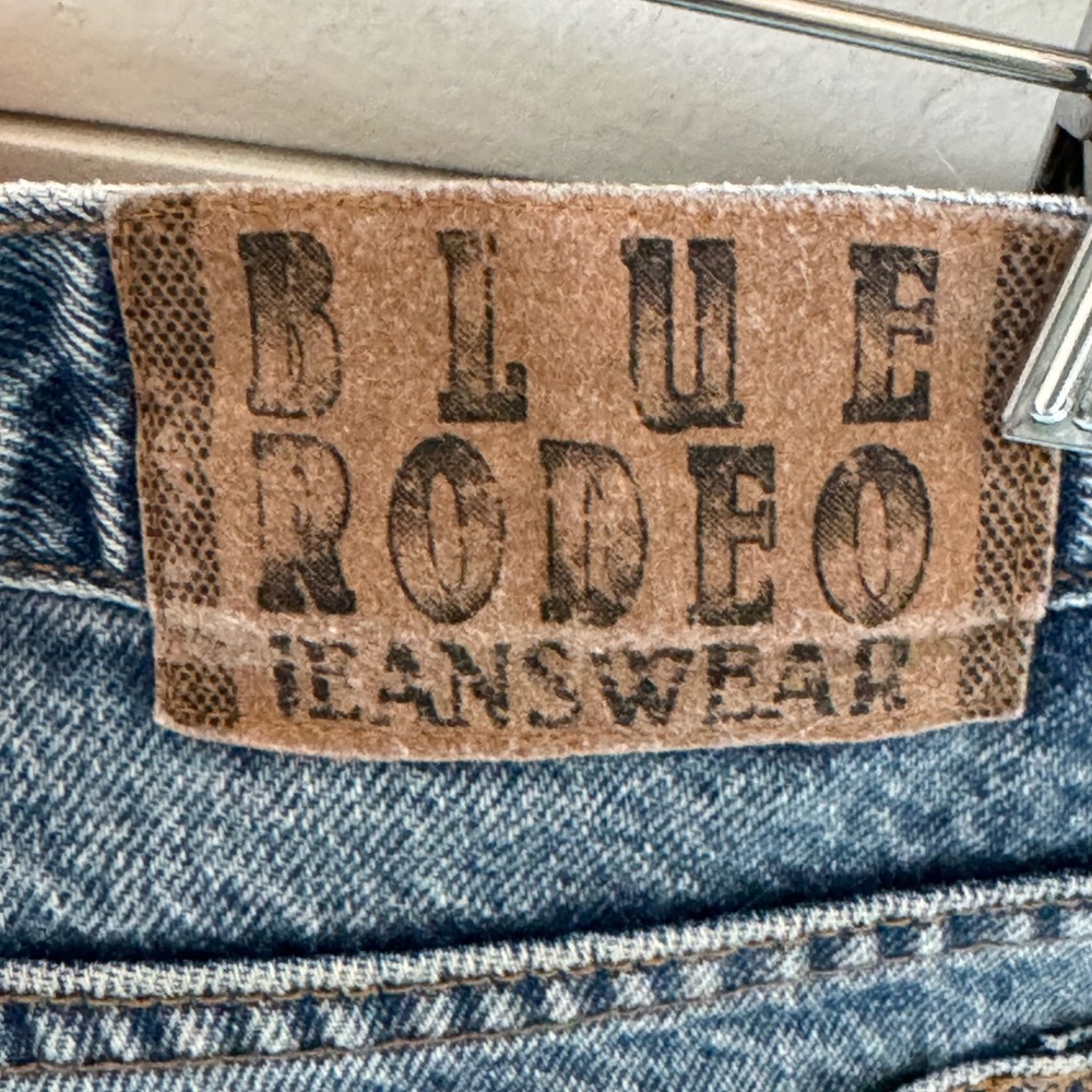 Vintage BLUE RODEO JEANSWEAR  Measures W39 L30 made in Canada, Straight